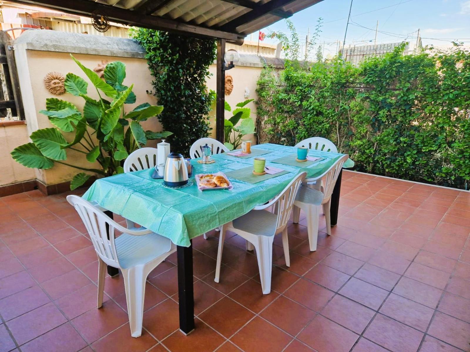 Appartamento Per Chi Ama Prendere Il Caffe In Terrazzo Roma Exterior foto